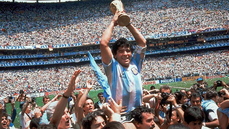 7 Orang Tenaga Medis Profesional Dituduh Jadi Penyebab Kematian Maradona