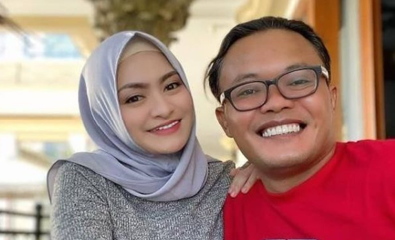 Respons Nenek Nathalie Holscher saat Ditanya Tisya Erni Diisukan dekat dengan Sule