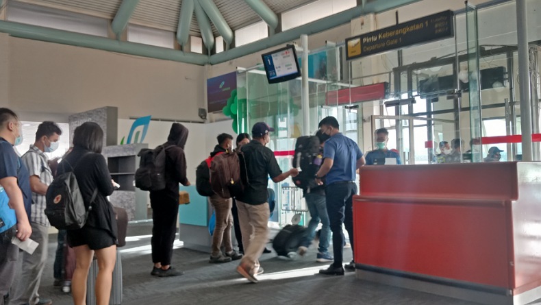 Terungkap, 103 Pelaku Perjalanan Terdeteksi Positif Covid-19 di Bandara Sam Ratulangi