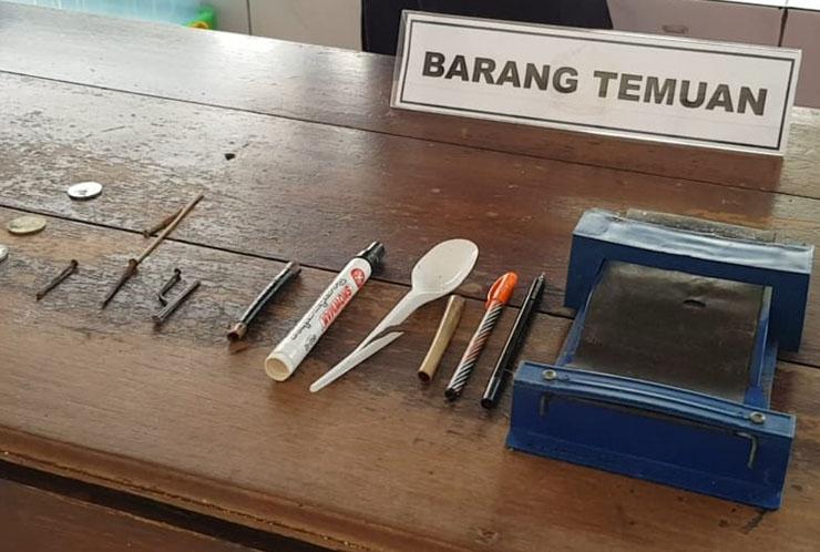 Razia Ruang Tahanan di Rutan Kelas IIB Wates, Petugas Temukan Korek Api dan Paku