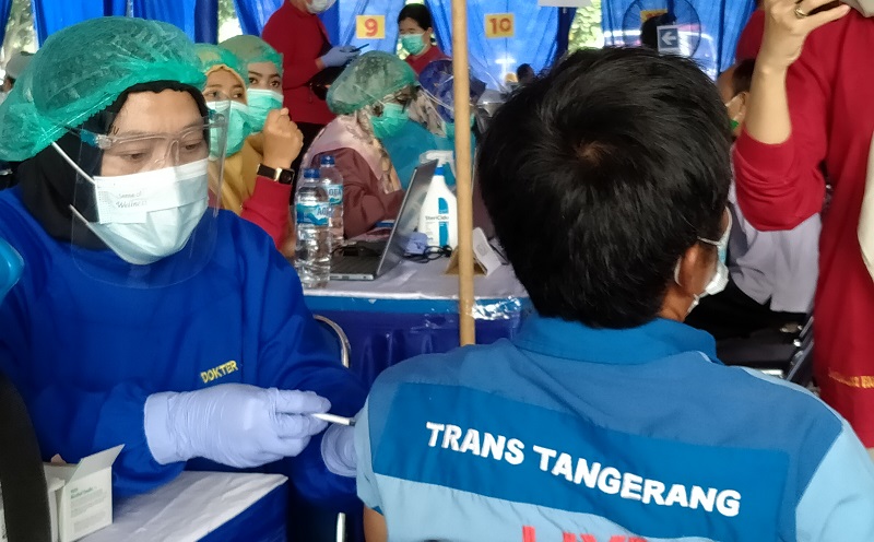Sopir Angkot dan Pengemudi Ojek di Tangerang Divaksin Covid-19 Hari Ini