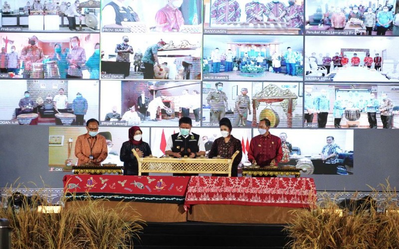  Herman Deru Optimistis Kain Sumsel Menembus Pasar Nasional 