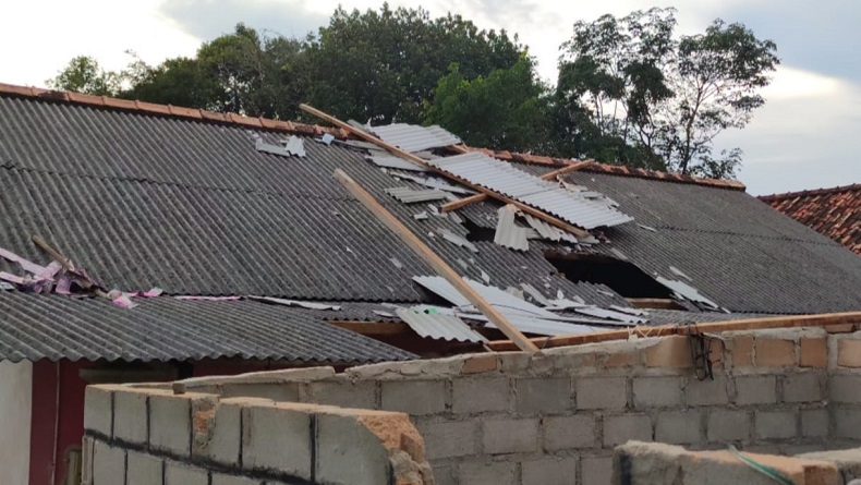 Puluhan Rumah Warga di Bangka Selatan Rusak Dihantam Puting Beliung