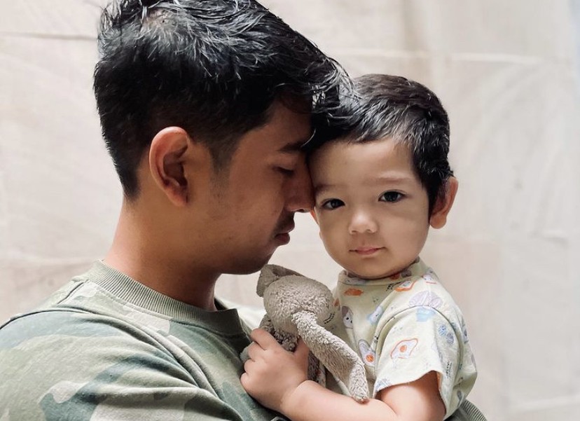 Unggah Foto Arya Saloka Gendong Anak, Putri Anne Bongkar Sifat Asli Suami: Jangan Percaya Tatapan Manisnya   