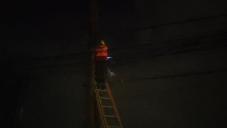 Trafo Listrik Terbakar, Permukiman Warga di Pondok Pucung Tangsel Gelap Gulita