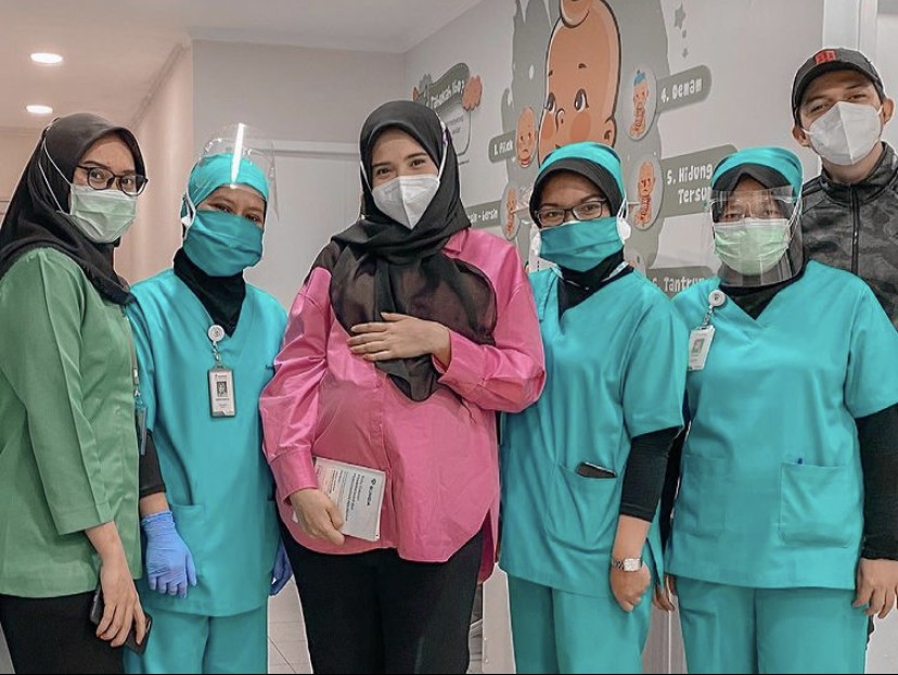 Jelang Persalinan, Zaskia Sungkar Minta Doa: Mulai Dag Dig Dug   