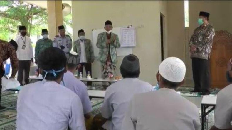 Adem, Penghuni Lapas Kendal Belajar Mengaji 