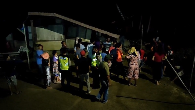 Diseruduk Mobil Tangki CPO, 3 Rumah di Dairi Rusak Parah