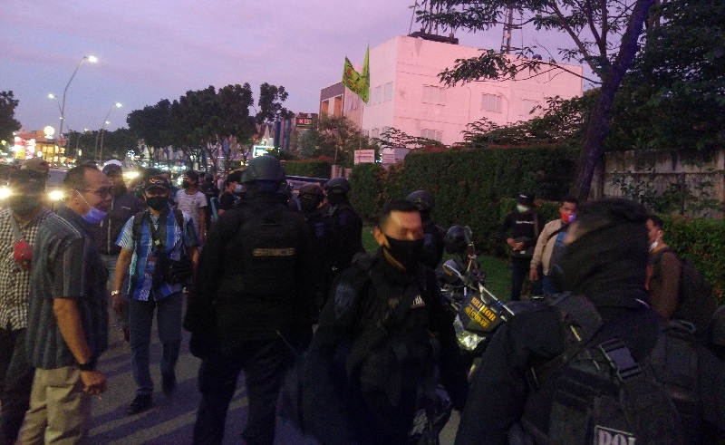 Brimob Bersenjata Lerai Bentrok Ormas di Tangsel, Situasi Mulai Terkendali