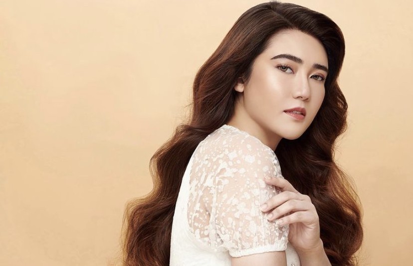 Fotonya Dipajang di Instagram Klub MU, Ini Kata Via Vallen