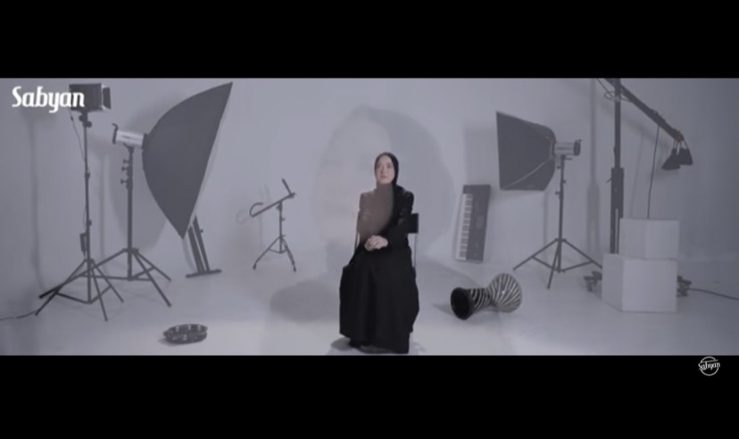 Curhat Ayus Sabyan di Lagu Sapu Jagat, Netizen: Klarifikasinya di dalam Lagu