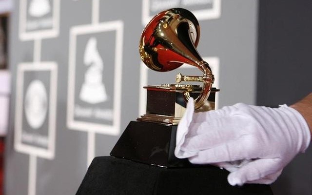 Daftar Pemenang Grammy Awards 2021, Ariana Grande dan Lady Gaga Menangkan Duet Pop Terbaik   