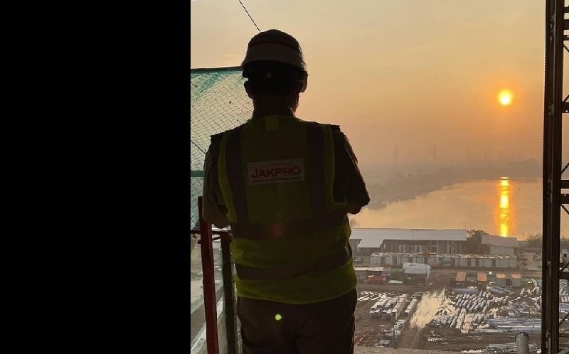 Anies Tinjau Pembangunan JIS saat Matahari Terbit, Dinilai Bawa Semangat Pembangunan