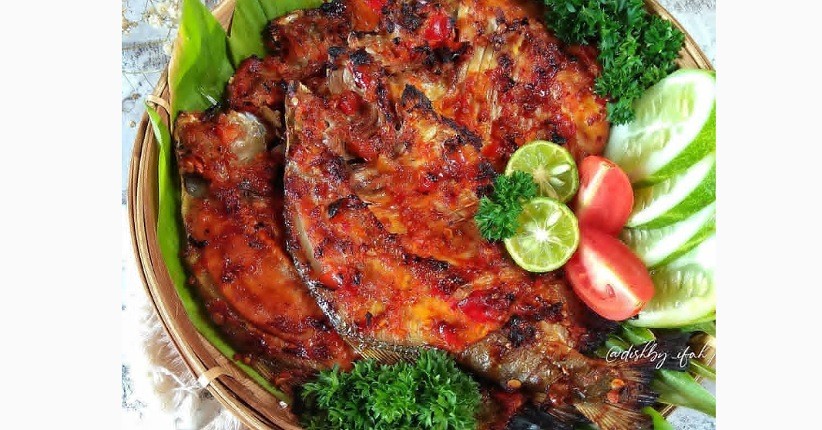 Cara Membuat Bawal Bakar Pedas Enak dan Lezat, Bumbu Meresap Bikin Nagih