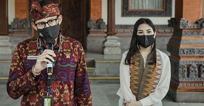 Pantau Vaksinasi Pelaku Parekraf Bali, Ini Pesan Presiden kepada Menparekraf Sandiaga Uno dan Wamenparekraf Angela