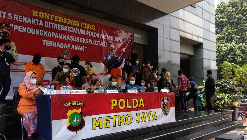 Cynthiara Alona Terjerat Kasus Prostitusi Online, 15 Anak di Bawah Umur Jadi Korban