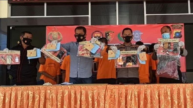 Simpan Sabu dalam Perut Dinosaurus, Pengedar Narkoba di Pangkalpinang Ditangkap