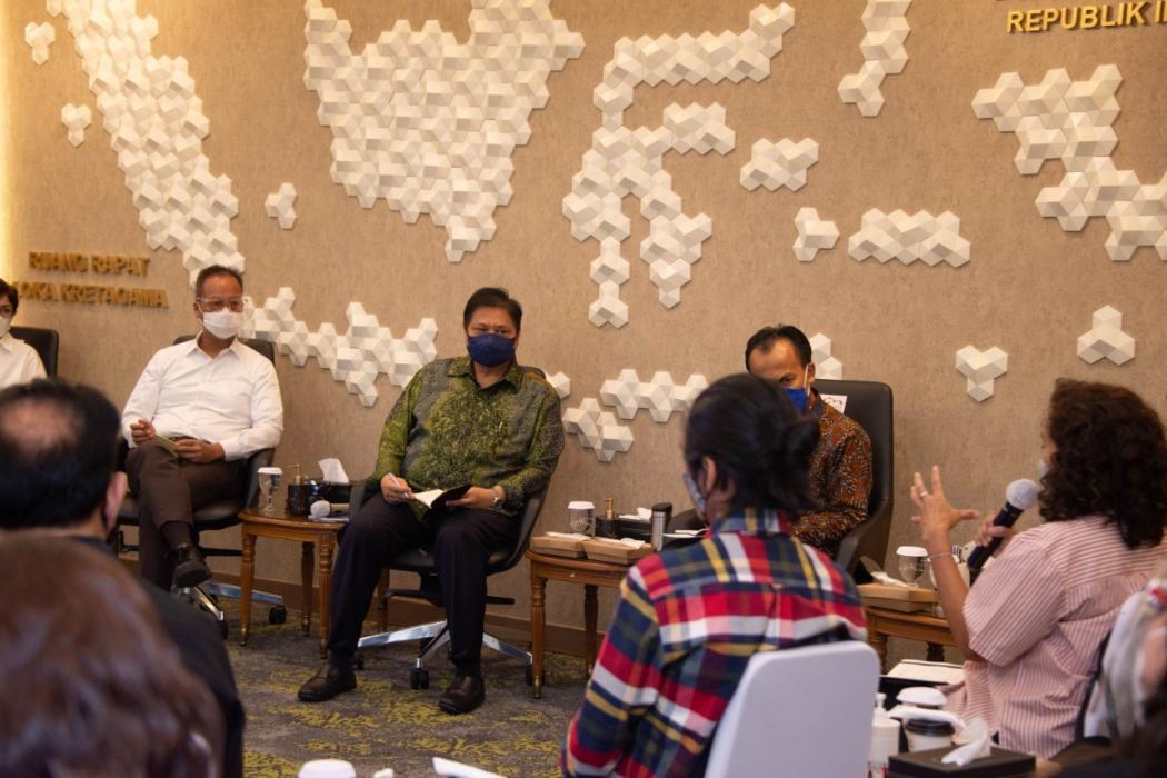 Terima Insan Film & Cari Formulasi Stimulus, Airlangga Hartarto: Saya Nonton Bioskop saat Weekend