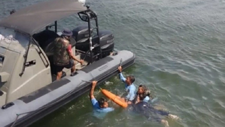 Kapal Tenggelam di Perairan Teluk Jakarta, 3 Orang Meninggal