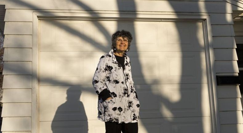 Perempuan Ini Kembalikan Buku Perpusatakaan yang Dipinjamnya 63 Tahun Lalu