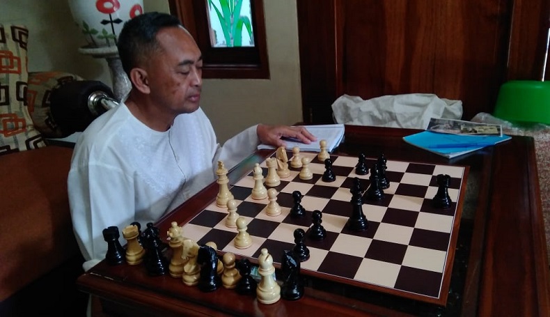 Jelang Tanding Lawan Grand Master Catur Irene, Ini Persiapan Dewa Kipas 