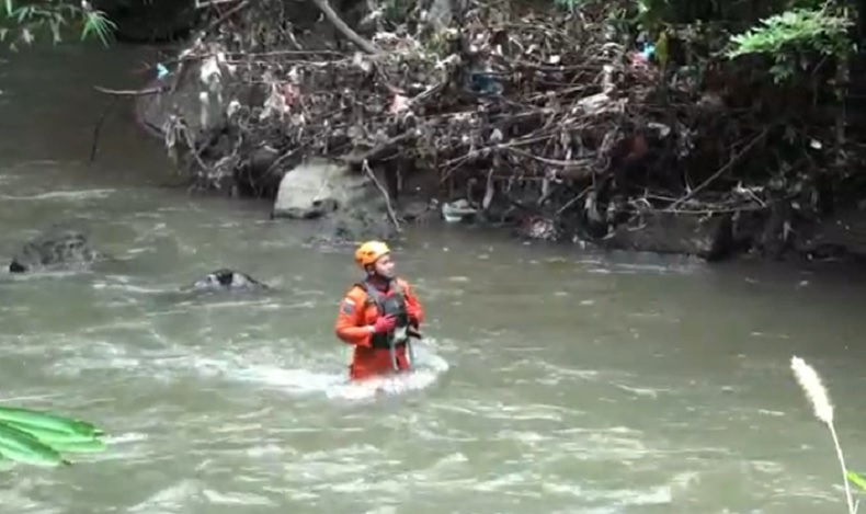 Korban Jatuh ke Sungai di Gianyar Belum Ditemukan, Pencarian Dilanjutkan