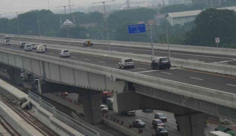 Tol Japek Layang Ditutup 5 Jam, Simak Pengalihan Arus Lalu Lintasnya