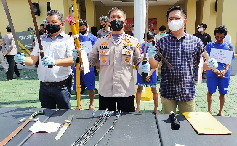 Diduga Hendak Tawuran, 2 Pemuda Bawa Sajam dan Panah Ditangkap Tim Kujang Polresta Bogor