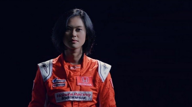 Honda Racing Indonesia Rekrut Pembalap Perempuan Cantik Canya Prasetyo 