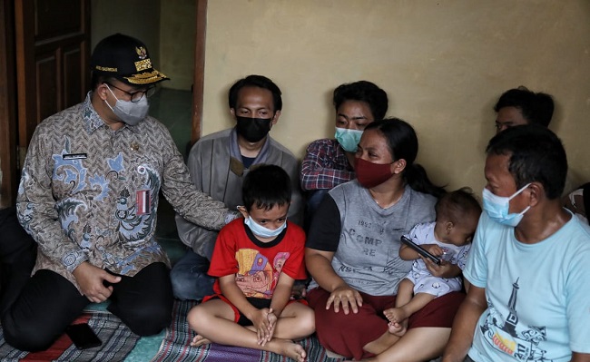 Anies Baswedan Pastikan Kebutuhan Korban Kebakaran di Matraman Segera Dipenuhi