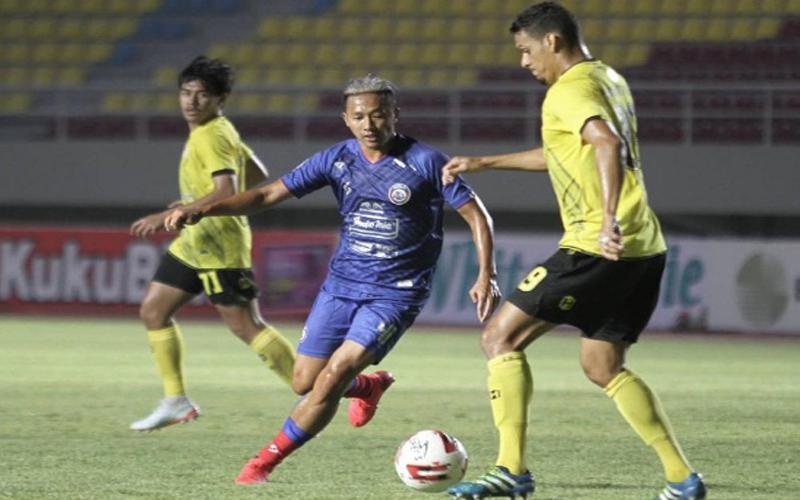 Penalti Gagal, Arema Dikalahkan Barito Putera