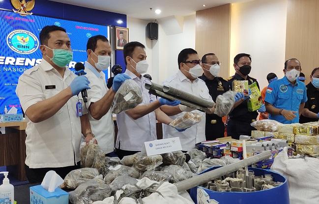 BNN Ungkap 6 Kasus Narkoba Jaringan Internasional, Ratusan Kg Sabu dan Ganja Disita