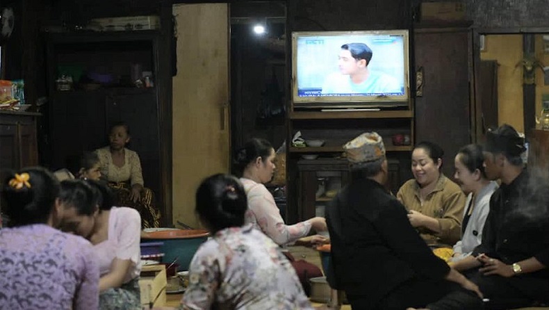 Demam Ikatan Cinta, Ridwan Kamil: Di Puncak Gunung Terpencil, Sinetron Ibu-Ibu Tetaplah...