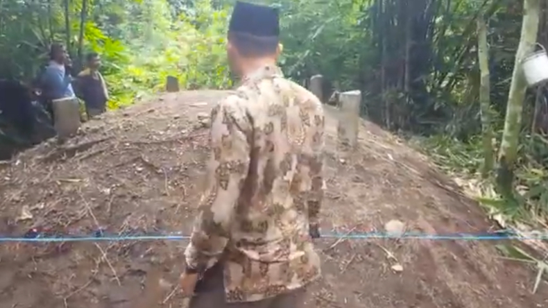 Heboh Tanah Kuburan Meninggi di Padang Pariaman, Ini Kata Ahli Geologi