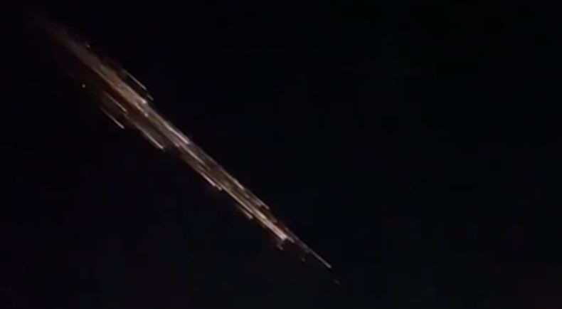  Pemandangan Menakjubkan, Bola Api seperti Hujan Meteor Gemparkan Warga Oregon AS