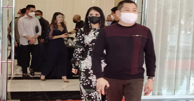  Hadiri HUT ke-13 Dahsyat, Hary Tanoesoedibjo Tampil Kasual