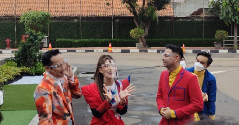  HUT ke-13 Dahsyat, Raffi Ahmad hingga Ayu Dewi Gunakan Pakaian Berwarna Cerah
