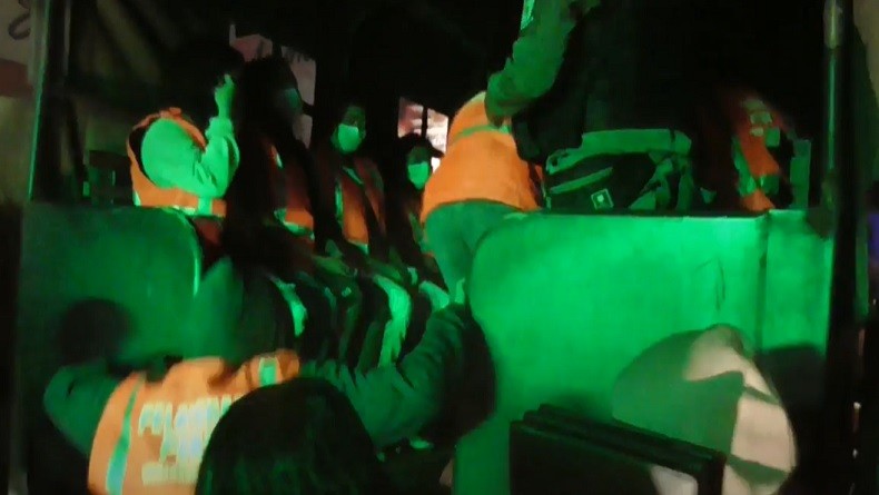 Razia Rumah Kos di Tangsel, Petugas Tangkap 16 Pasangan Mesum dan Sita Alat Kontrasepsi  