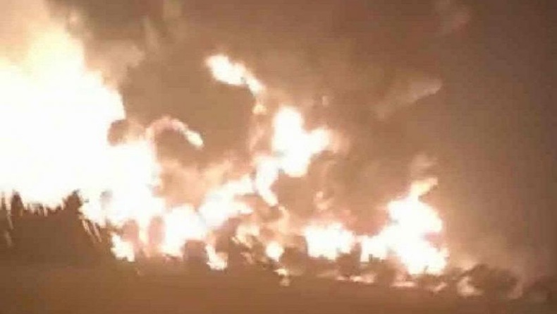 Kilang Minyak Pertamina Balongan Terbakar Hebat