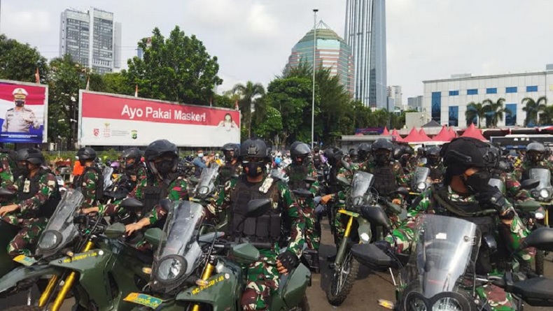 Waspada Teror Bom, Polisi dan TNI Gelar Patroli Bersama di Jakarta