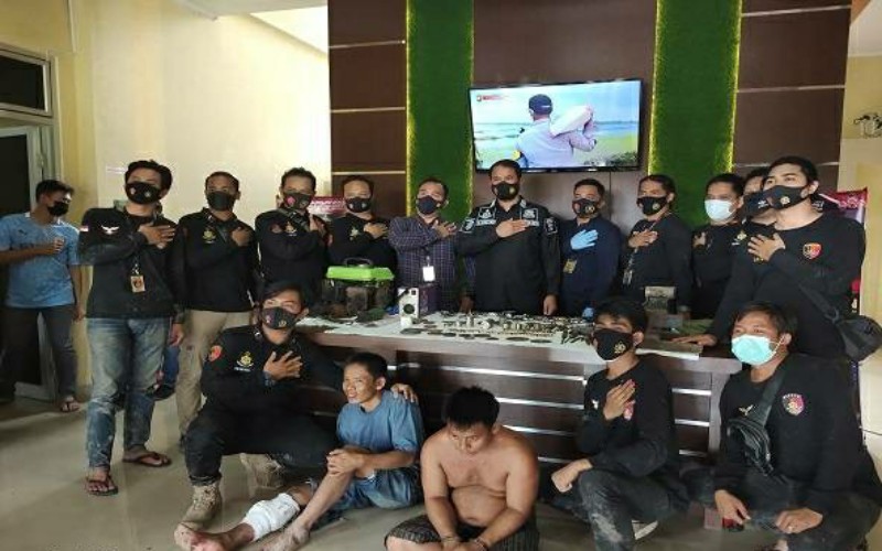 Gerebek Lokasi Pembuatan Senjata di OKI, Polisi Disambut Tembakan