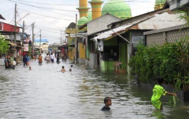 Banjir Rob Rendam Ribuan Rumah di Belawan Medan, Warga Tagih Janji Wali Kota 