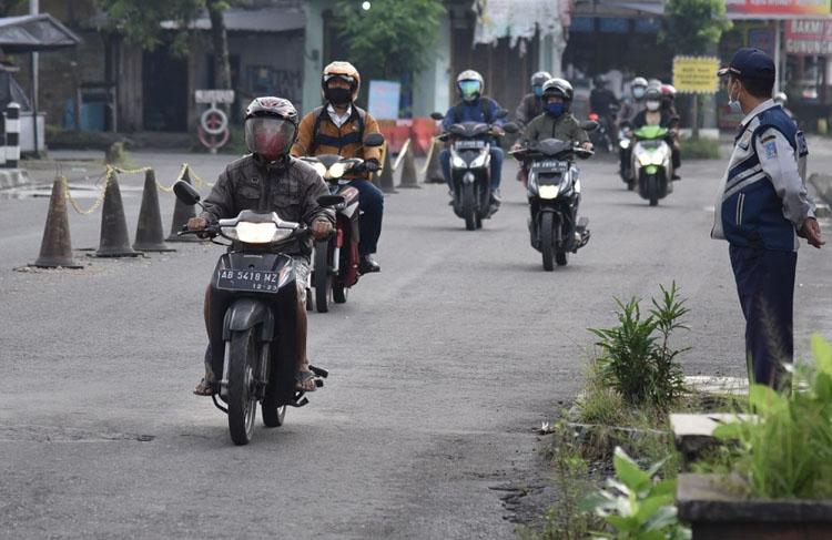  Lancarkan Arus Lalu Lintas, Pemda DIY Perlebar Jalan Gito-Gati Sleman