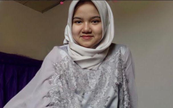 Kisah Hasna Azizah Jadi Mahasiswi Termuda Fakultas Hukum Universitas Airlangga