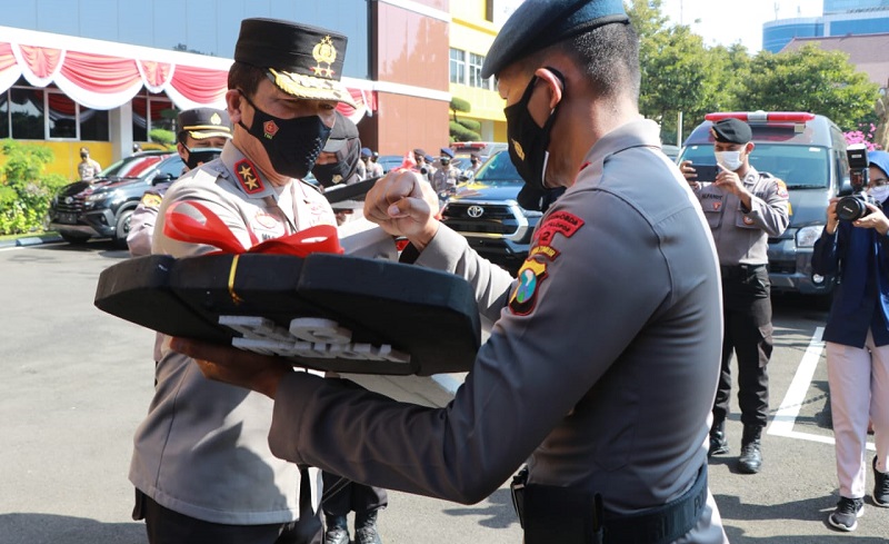 Polda Jatim Dapat Bantuan 26 Mobil Dinas, Irjen Pol Nico: Harus Dirawat Baik 