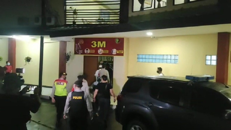 Orang Tua Terduga Teroris Datangi RS Polri