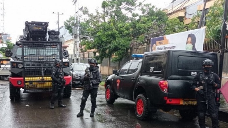 Tim Jihandak Amankan Kardus Mencurigakan di Jalan Sungai Pareman Makassar