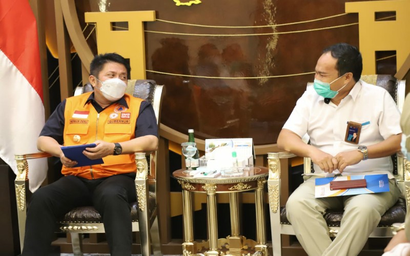 Herman Deru Minta Bulog Maksimal Serap Hasil Panen Petani di Sumsel