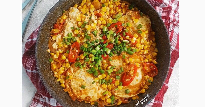 Ide Masak Telur Ceplok Sederhana, Lezat Pedas Manis Pakai Jagung