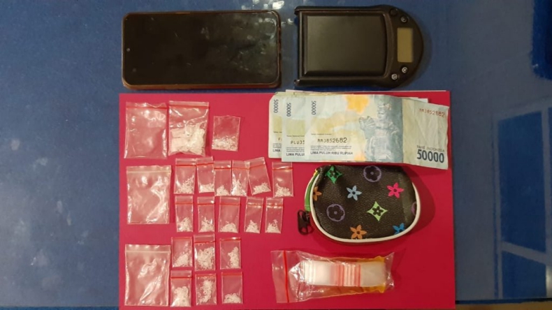 Simpan 4,77 Gram Sabu di Dompet, Pengedar di Dharmasraya Ditangkap Polisi 